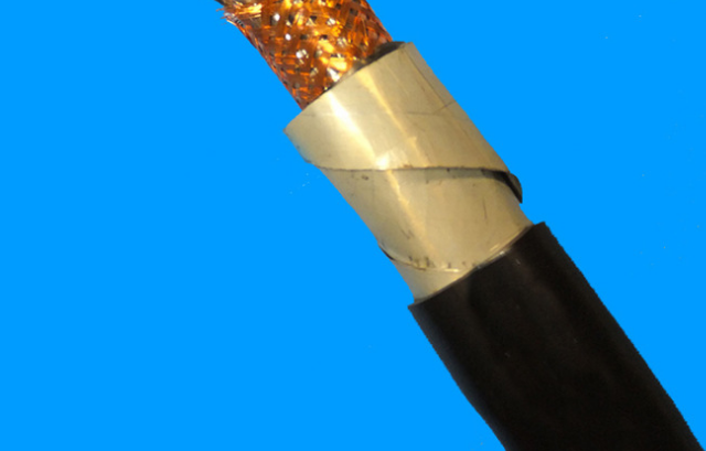 屏蔽電纜?VV22-P-3*150+2*70